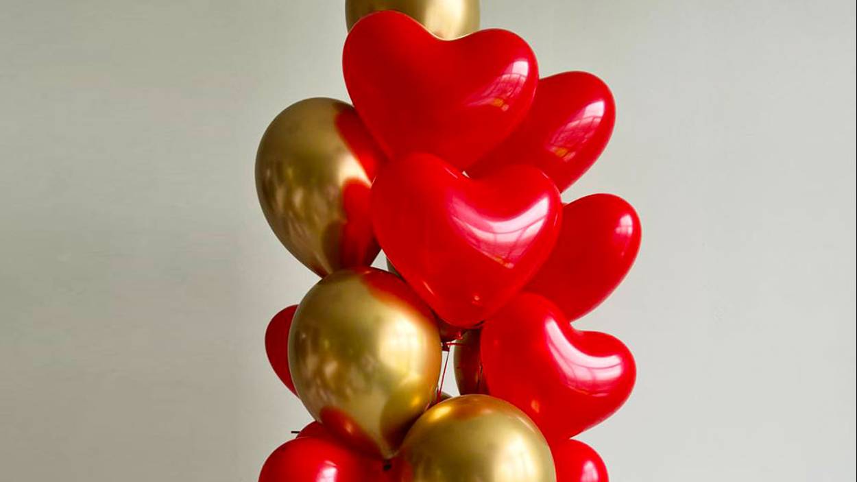 фонтан из воздушных шаров рапсодия о любви