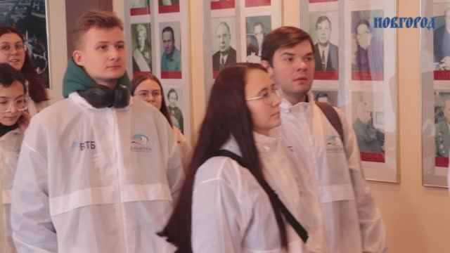Иногородние участники Софийского десанта знакомятся с Новгородом и готовятся к встрече со школьникам