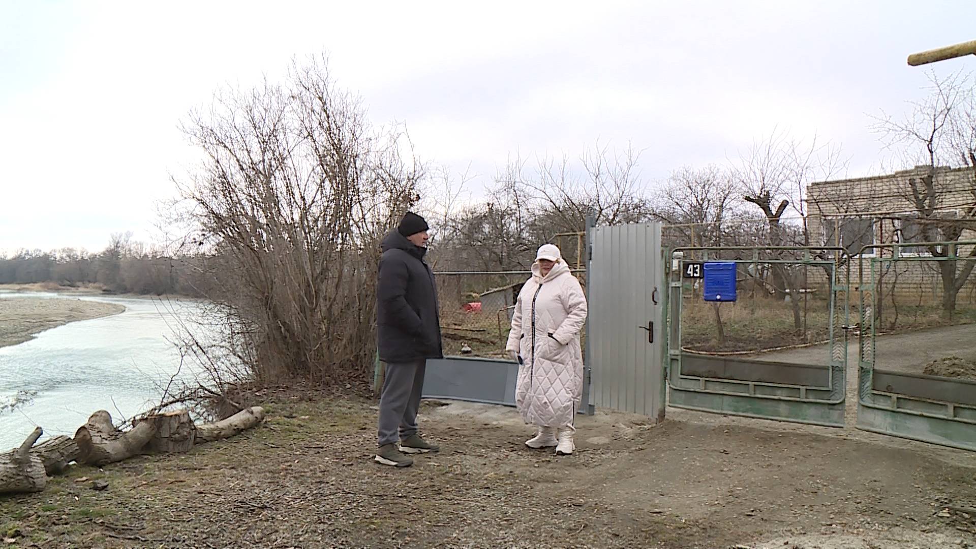 В Невинномысске дома сразу на нескольких улицах рискуют оказаться в воде