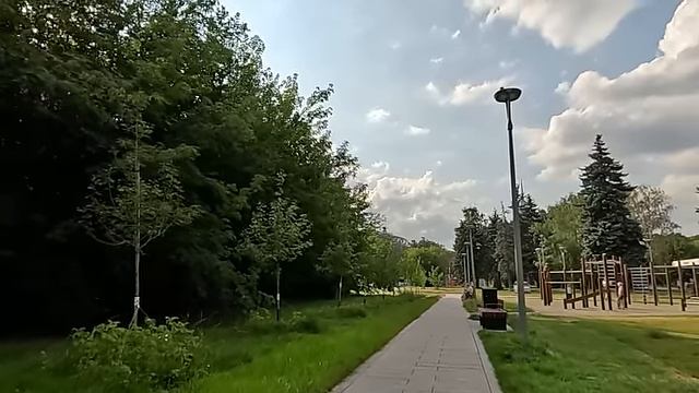 Хочу жить со своей любимой женщиной, а не с тобой! – заявил муж, выставляя ее вещи за порог…