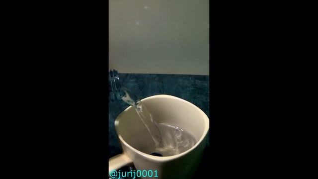 Physics of simple experiments. Refraction of light. Optical illusion  #Shorts