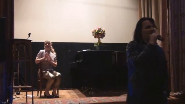 Вячеслав Ольховский поет на концерте Кристины Выборновой в цдл