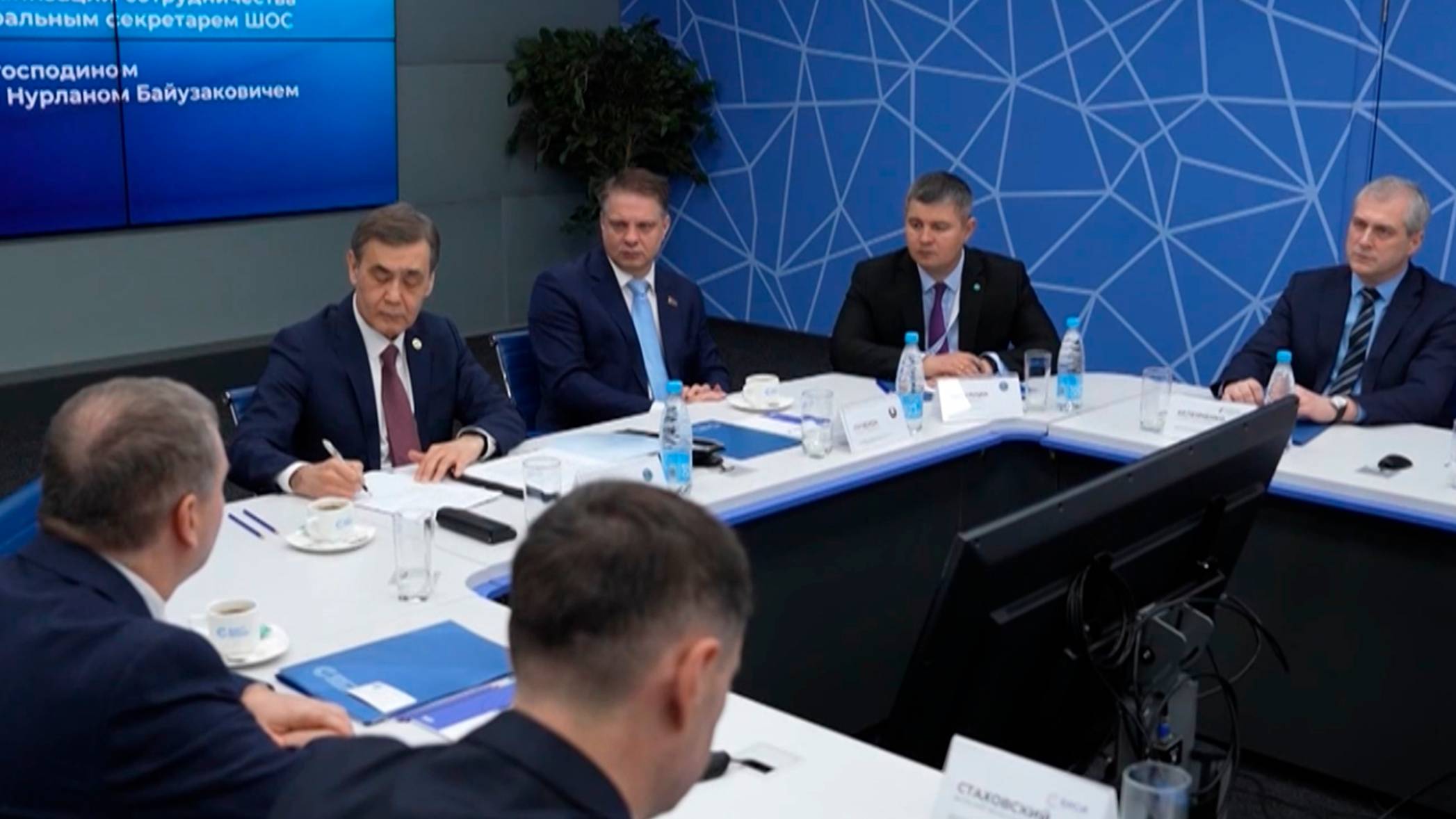 Наблюдатели от ШОС приступили к мониторингу избирательных участков в Беларуси