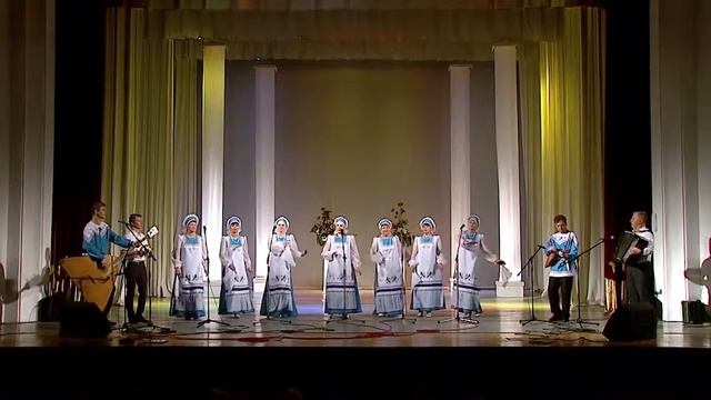 "Я НАКРАШУ ГУБКИ" поёт ансамбль "Родник" в гостях у "Митрофановны"