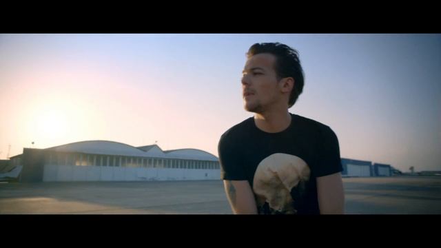 One-Direction-Drag-Me-Down-Official-Video