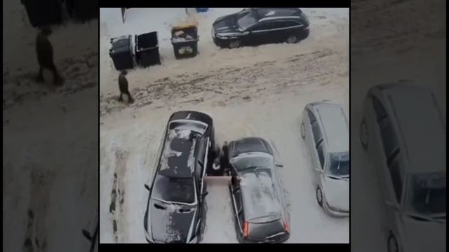 Парень попал в гравитационное поле