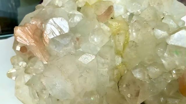Минералы Целестин Апофиллит Кальцит Кварц