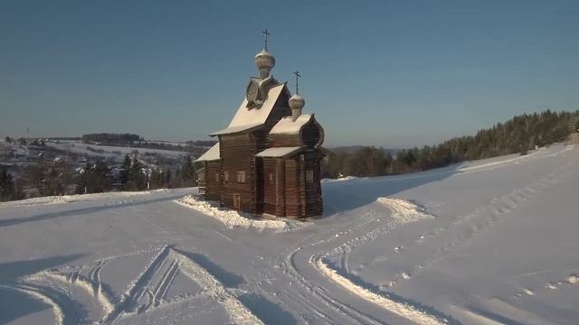 Снег летит