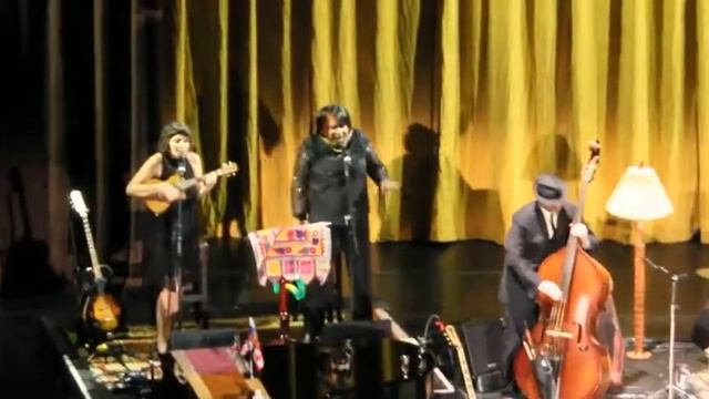 Hugh Laurie IKO IKO in Petersburg 02.06.2013