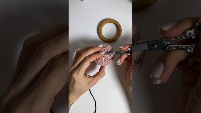 Погремушка «Вишня» крючком