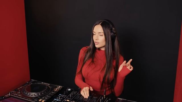 Xenia Dia (Diamond)- Live @ Barcelona ⧸ Melodic Techno & Progressive House DJ Mix