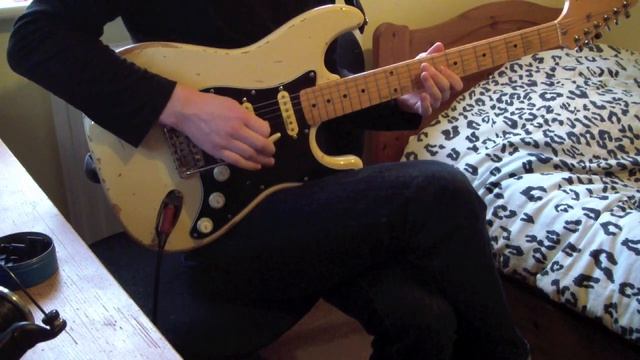 Reverse Strat With Tremolo! Some Noodling With The Bar | Ben Wilshire