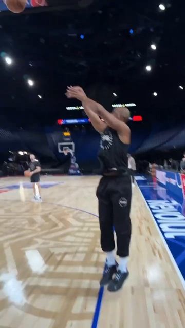 CP3 is first to the court here in Paris