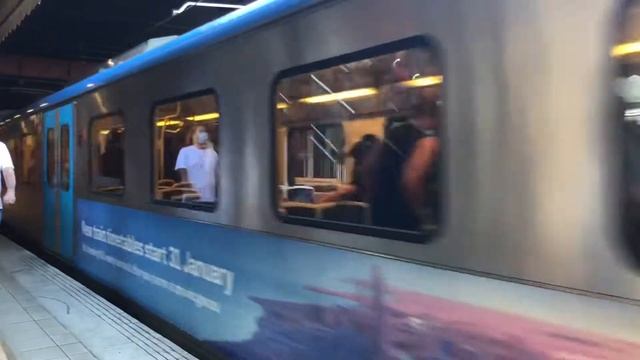 Comengs and Siemens at flinders street and Newport | Metro Trains Melbourne