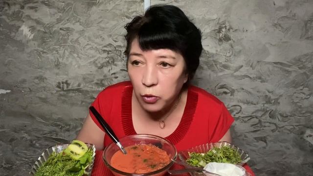 МУКБАНГ борщ | ответы на вопросы 😀