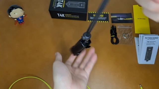 Nitecore T4K | Senter Paling Kecil Dan Paling Terang Di Dunia | 4000 Lumens