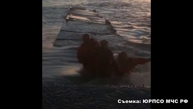 Спасатели оказали помощь 79 летнему купальщику при выходе на берег