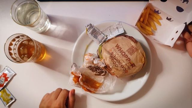 ASMR / MUKBANG: Burger King & Fries (no talking)