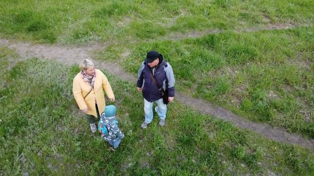 Святослав Мокеев с бабушкой и дедушкой