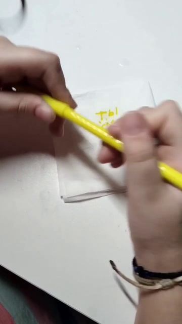 маркеры,вода