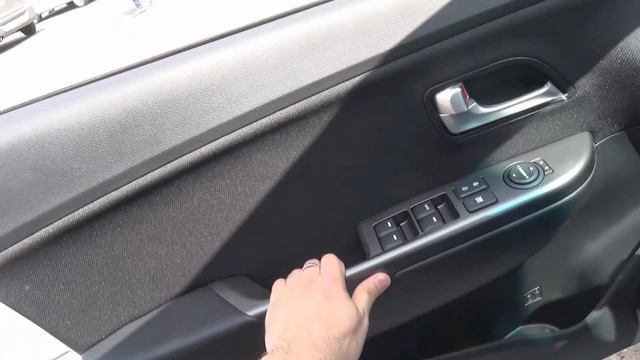 2015 Киа Рио Luxe - смотреть видео онлайн от «MegaRetr» в хорошем качестве, опубликованное 21 января