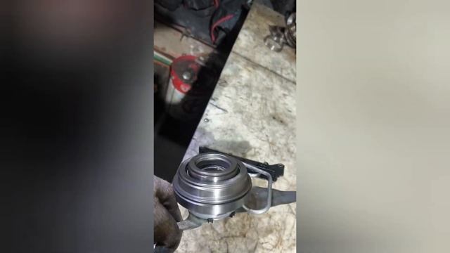 Honda Freed с аукциона 4 бала оказался топляком, меняем все подшипники. Хорошо что приехал на сцепке