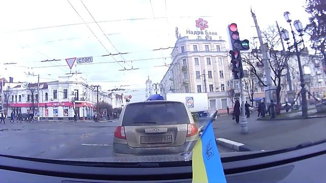 Шныряют фуры в центре Сум! Серия #5.