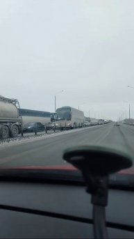 ДТП на загородном шоссе около кольца кита
Стою в пробке на загородном шоссе уже 40минут!! Произошл