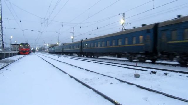 Электровоз ЧС7-044 с поездом№073А Москва-Львов станция Нара 29.01.2018