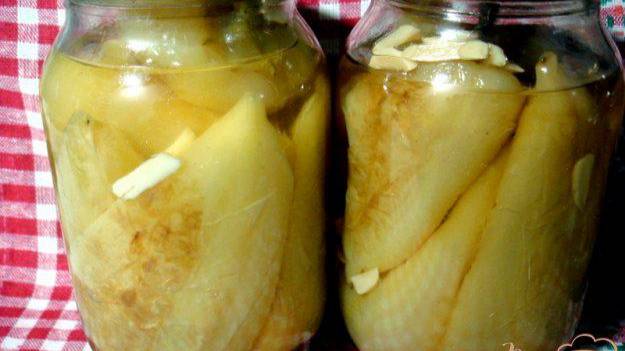 Перец жареный с чесноком