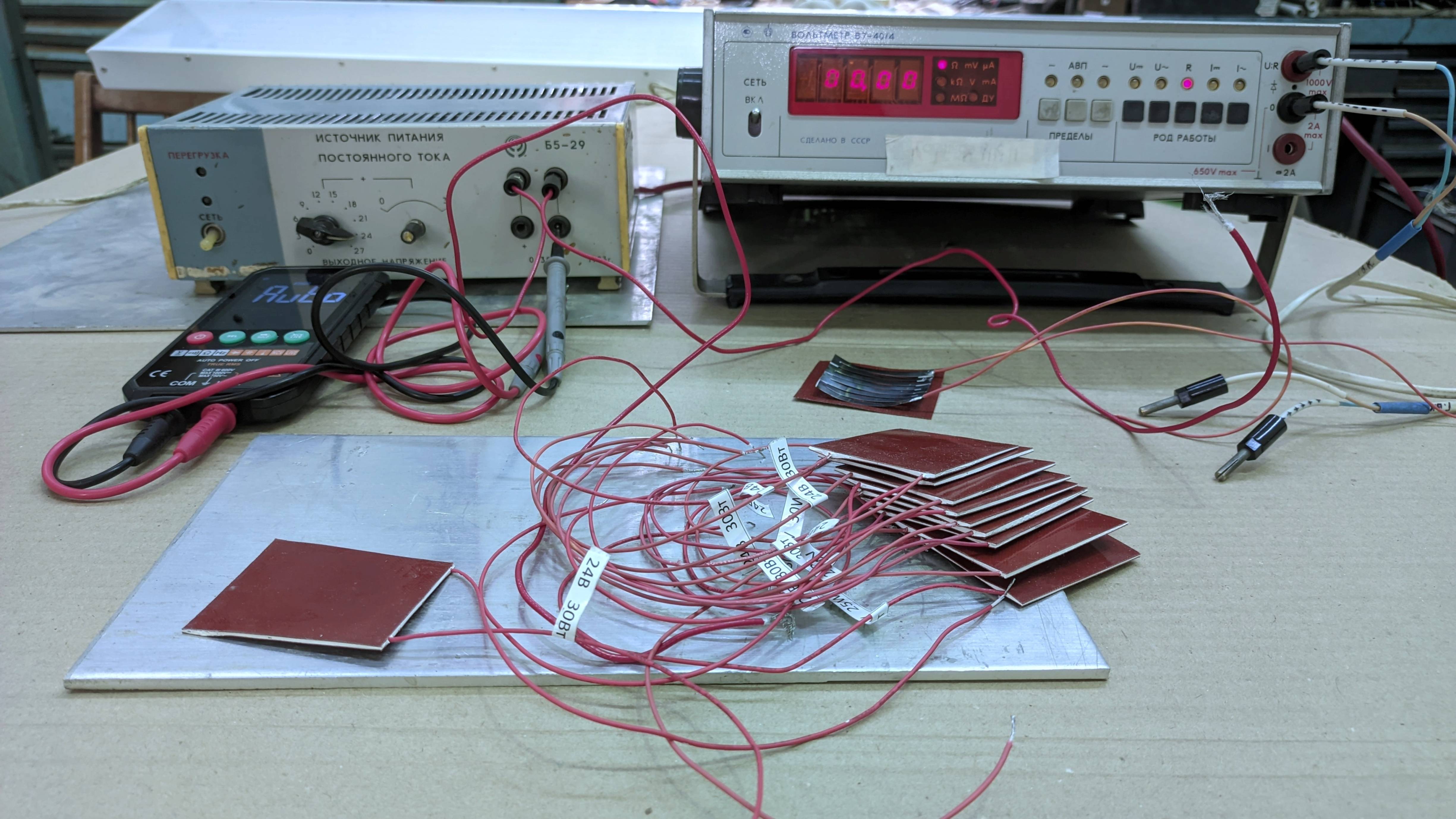 Тест силиконового нагревателя. Нагрев до 270°С.