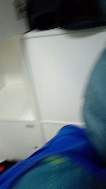 РЕЗНЯ В РАЗДЕВАЛКЕ 1 ЧАСТЬ