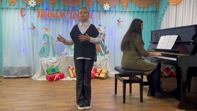 "Солнечные зайчики". Музыка А. Ермолова, слова А. Бочковской. Исполняет Артамонова Дарья.