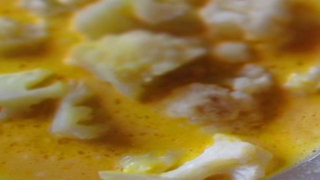 Цветная капуста с сосисками