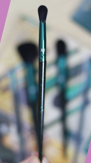 набор кистей для макияжа 47550 Hidden Gems Makeup Brush Set Орифлэйм