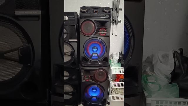 LG CL98 & Sony Shake 66D