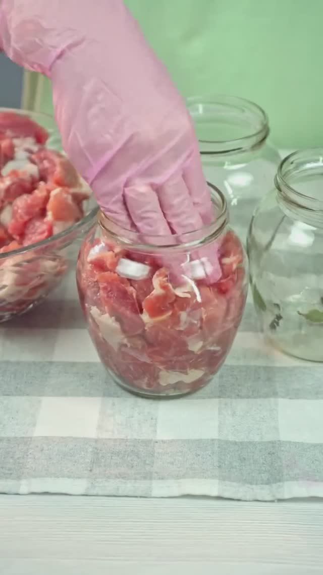 Тушёнка из свинины