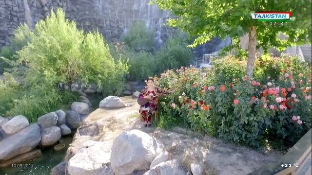 Намунае аз санъати миллӣ…