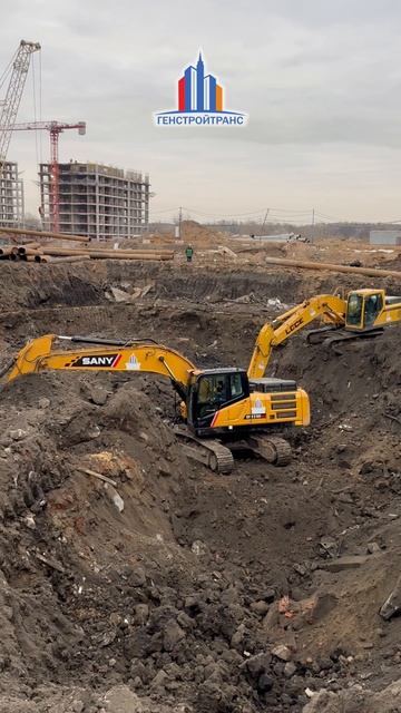Разработка котлована #генстройтранс #гст #строительство #shorts #спецтехника #excavator #авто