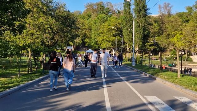 Замечательные девушки и жители Молдовы, Кишинев