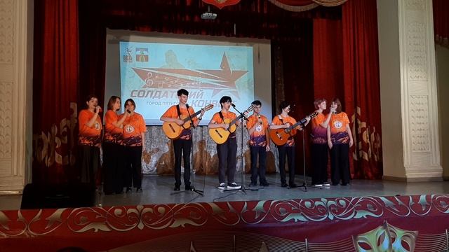Ансамбль Крокусы - На братских могилах