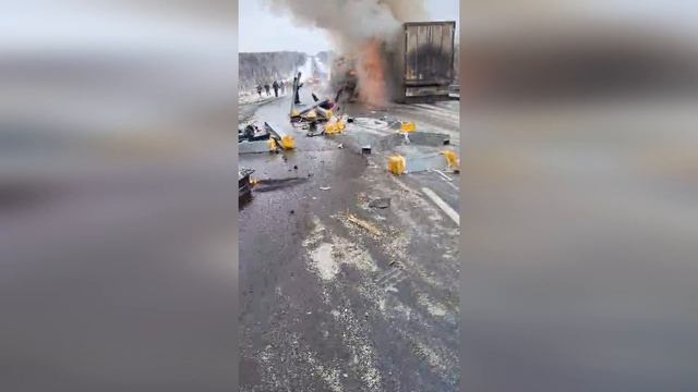 Ужасное ДТП на Восток. Дороги нет! Трасса Р255 Сибирь!