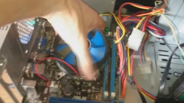 УСТРАНЕНИЕ ШУМА КУЛЕРА - КАК УБРАТЬ ШУМ ВЕНТИЛЯТОРА НА ПРОЦЕССОРЕ  В КОМПЬЮТЕРЕ - ПК ЛАЙФХАКИ !!!