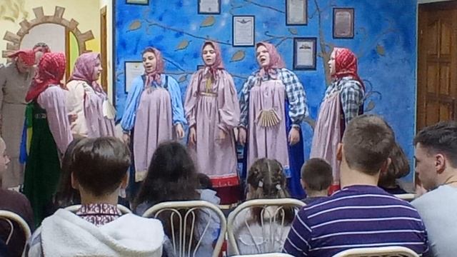 концерт ансамбля "Родничок" в детском доме г. Щигры (8).mp4
