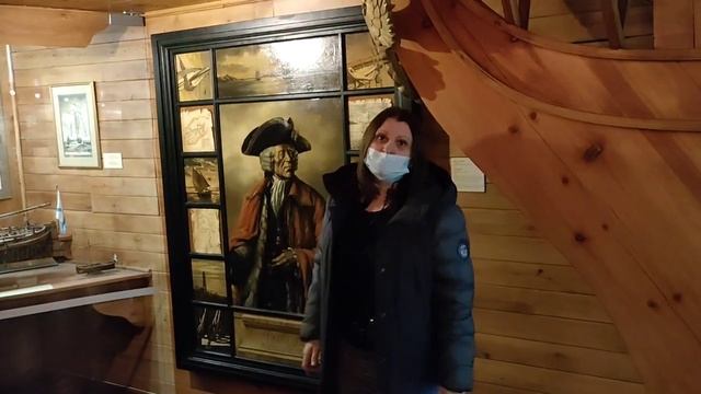 ВЛЮБИЛАСЬ В МЕНЯ. Экскурсовод узнала, что я служил на флоте. Научно-исследовательское судно Витязь.