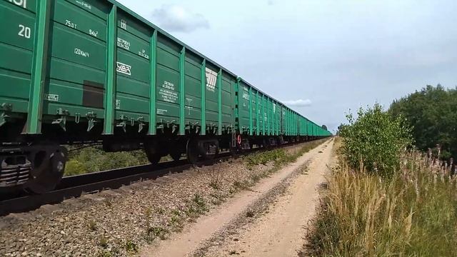 2ТЭ25КМ-0327 с грузовым поездом