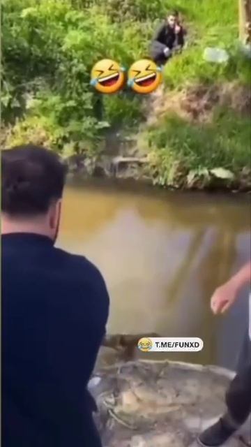 Показал как надо🤣