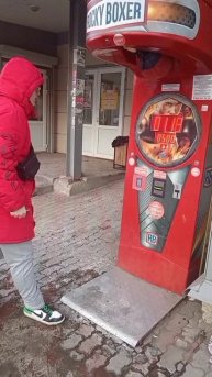 На колени на колени💪