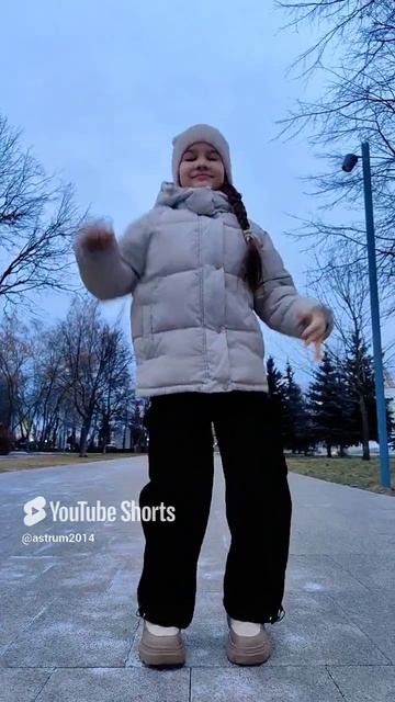 Дэнс Дэнс #матросоваоля #танцы #dance #тренд #trend #денс #shorts.mp4