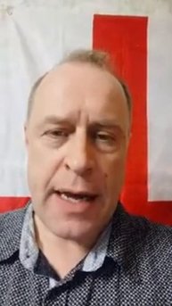 Преподаватель английского - Крис